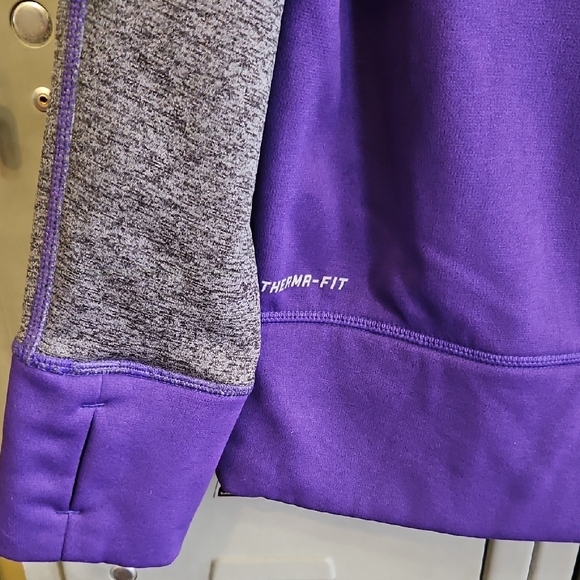 Nike Purple and Gray Sweatshirt with Yellow Accents Therma Fit Size Small - Picture 5 of 5